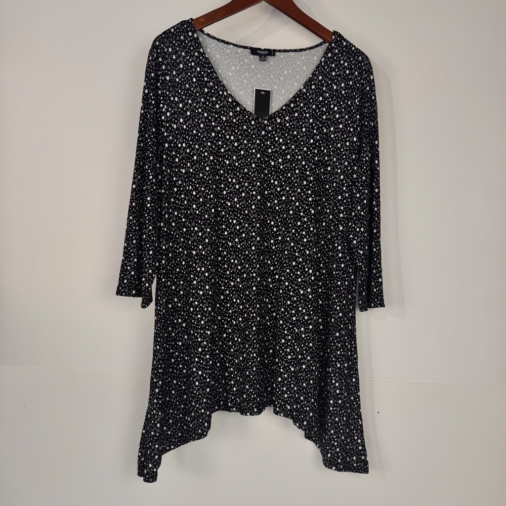 Premise Studio Tunic Women 2X Black Star Print Sharkbite V-Neck Casual Knit